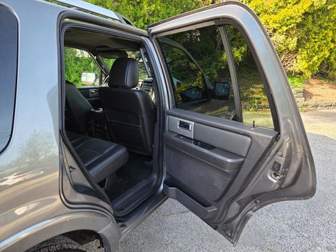 Used 2014 Ford Expedition Limited AWD/4WD image 14