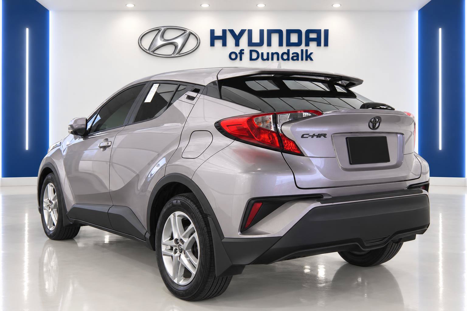 Used 2020 Toyota C-HR LE FWD image 2