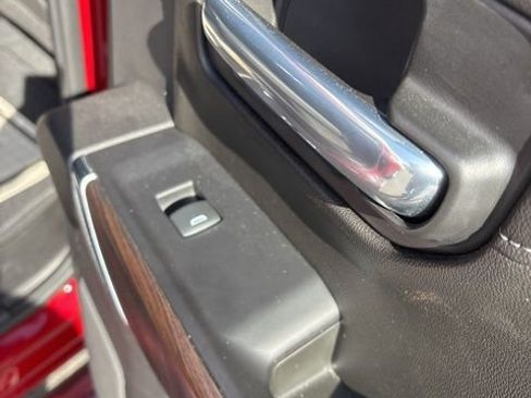 Used 2021 GMC Sierra 1500 SLT AWD/4WD image 9