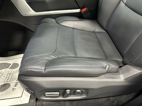 Used 2025 Toyota Tundra Platinum image 14