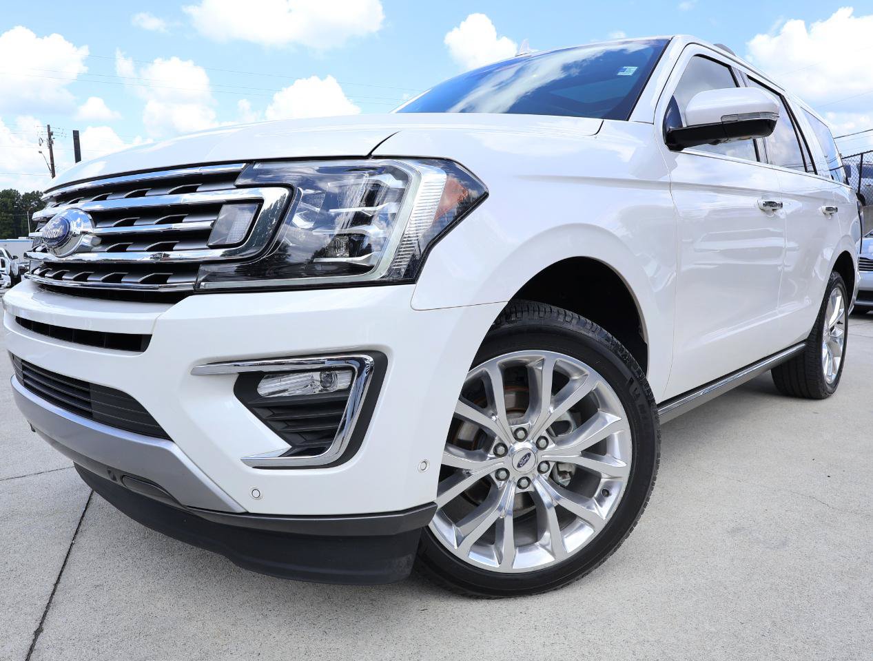 Used 2018 Ford Expedition Limited w/ Equipment Group 302A RWD image 2