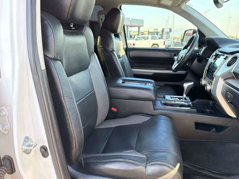 Used 2021 Toyota Tundra Limited w/ Limited Premium Package AWD/4WD image 17