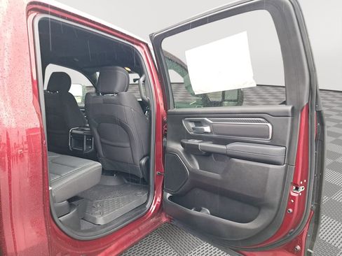 New 2025 RAM 1500 Big Horn AWD/4WD image 15