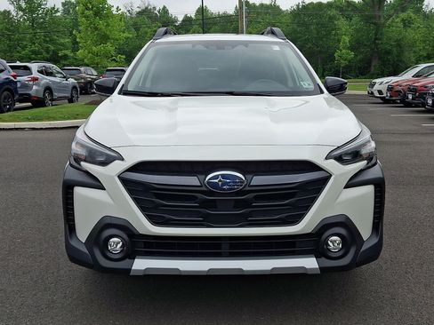 Certified 2023 Subaru Outback Limited AWD/4WD image 2