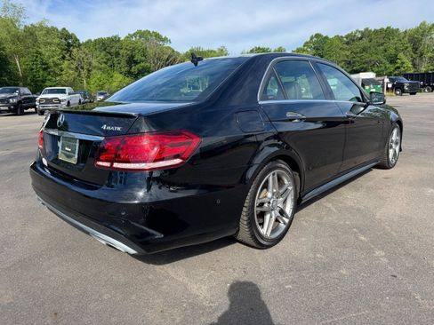 Used 2014 Mercedes-Benz E 550 4MATIC Sedan image 5
