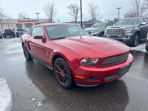 Used 2010 Ford Mustang Premium image 4