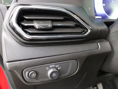 Used 2023 Chevrolet Bolt LT image 17