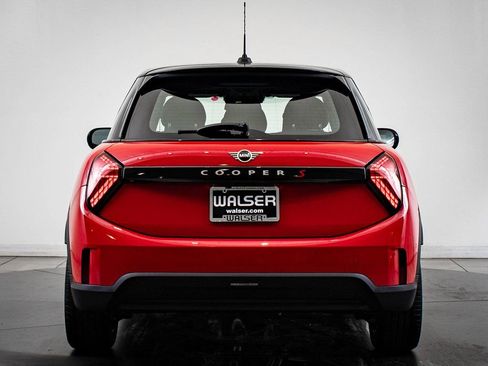 Used 2026 MINI Cooper S FWD image 10