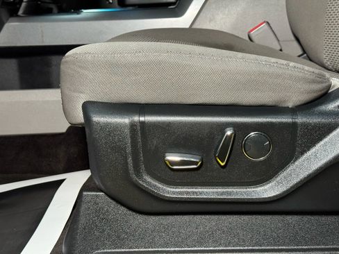 Used 2017 Ford F150 XLT w/ Equipment Group 302A Luxury image 33