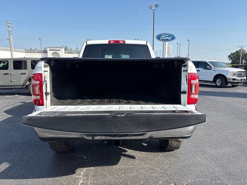 Used 2020 RAM 2500 Tradesman w/ Chrome Appearance Group AWD/4WD image 9