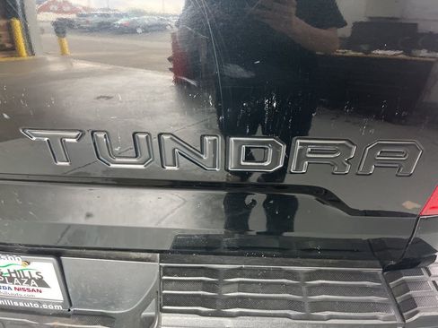 Used 2017 Toyota Tundra Platinum AWD/4WD image 45