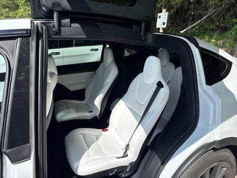 Used 2022 Tesla Model X AWD/4WD image 14