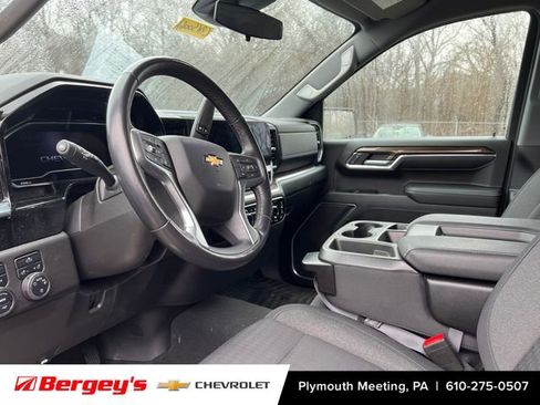 Certified 2022 Chevrolet Silverado 1500 LT image 3