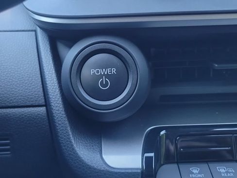 Certified 2024 Toyota Prius LE FWD image 22