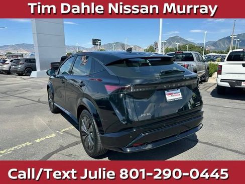 Used 2024 Nissan Ariya AWD image 9