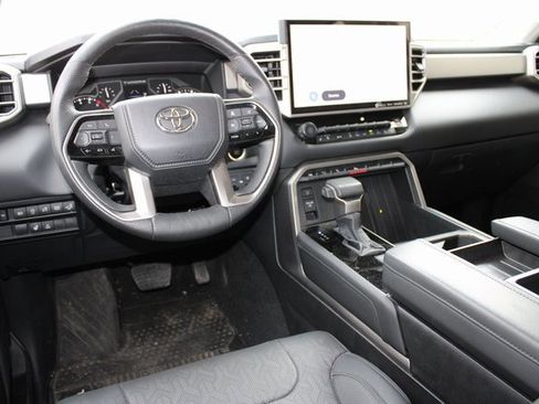 Used 2023 Toyota Tundra Limited image 5