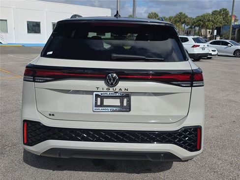 New 2026 Volkswagen Tiguan SE R-Line FWD image 5