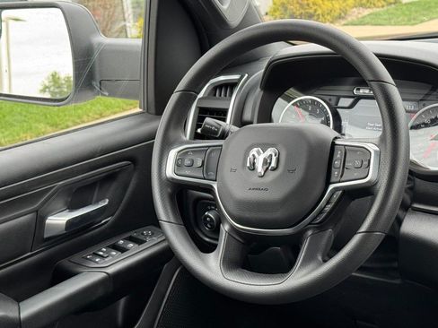 New 2026 RAM 1500 Express AWD/4WD image 10