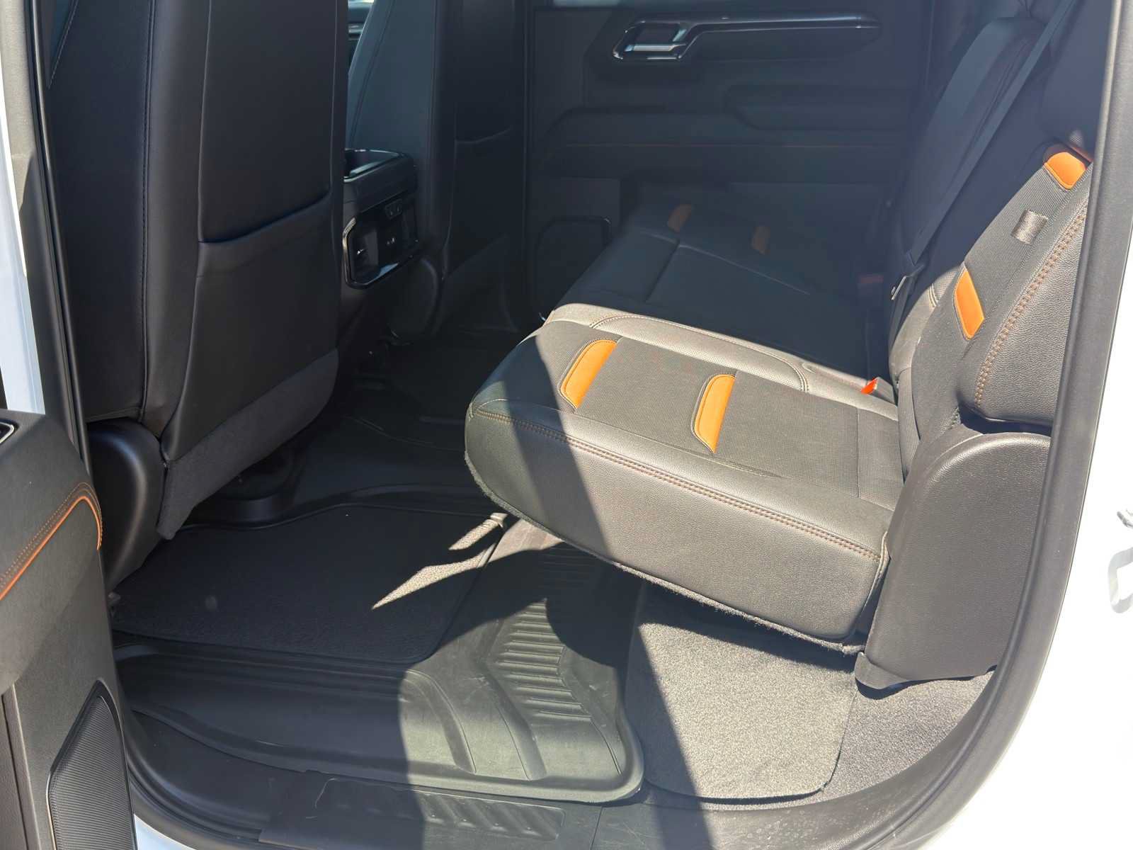 Used 2023 GMC Sierra 1500 AT4 AWD/4WD image 24