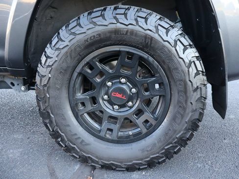 Used 2020 Toyota 4Runner TRD Off-Road AWD/4WD image 42