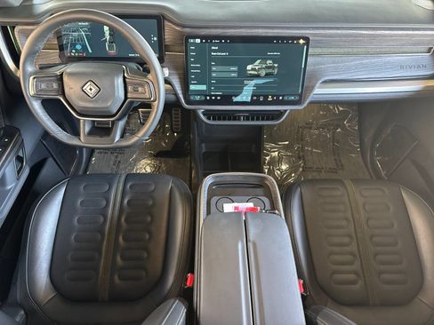 Used 2024 Rivian R1T Adventure AWD/4WD image 13