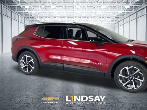 New 2026 Chevrolet Equinox EV LT FWD image 3