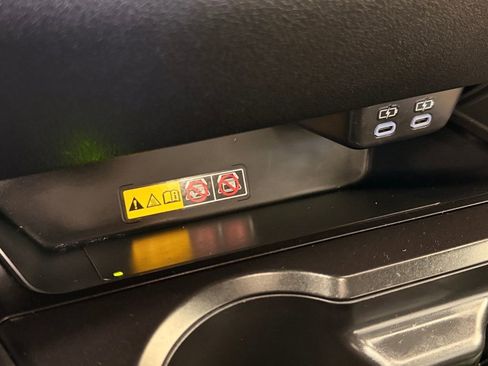 Certified 2024 Lexus UX 250h FWD image 22