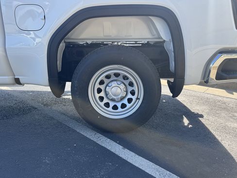 New 2026 GMC Sierra 1500 Pro AWD/4WD image 6