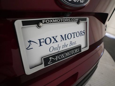 Used 2018 Ford Escape SE w/ SE Sync 3 Package AWD/4WD image 36