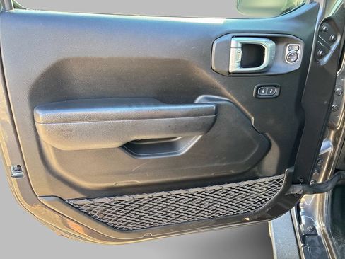 Used 2023 Jeep Wrangler Unlimited w/ Dual Top Group AWD/4WD image 20