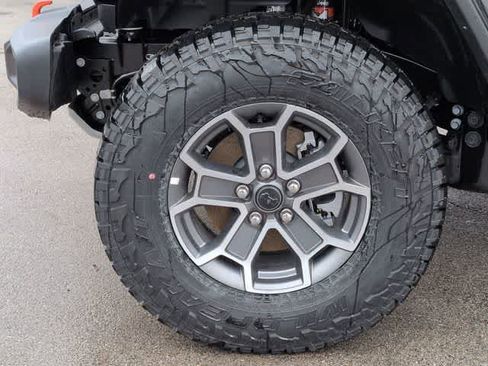 New 2026 Jeep Gladiator Mojave image 14