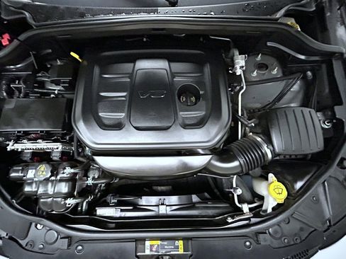 Used 2021 Jeep Grand Cherokee Laredo X AWD/4WD image 24