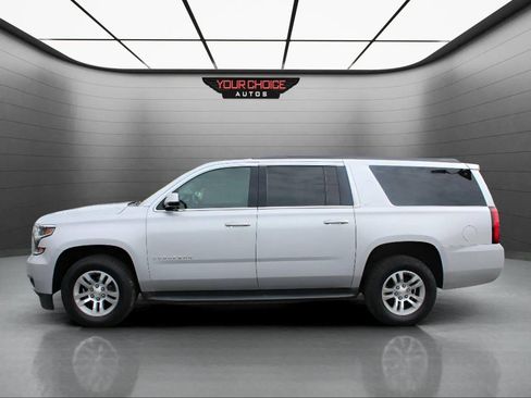 Used 2017 Chevrolet Suburban LT AWD/4WD image 2