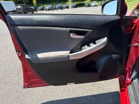 Used 2014 Toyota Prius Three w/ Solar Roof Package FWD image 23