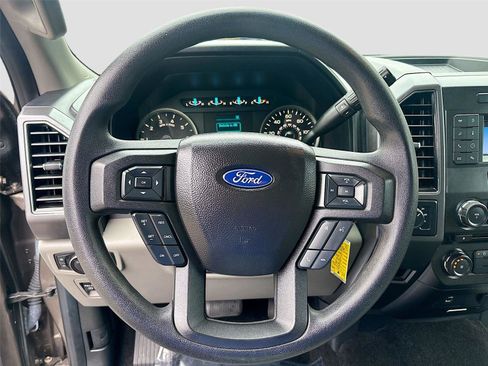 Used 2018 Ford F150 XLT image 12