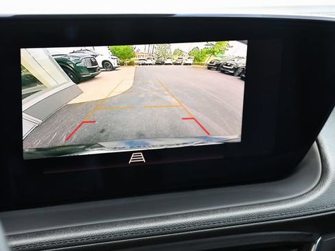 Used 2024 Buick Encore GX Sport Touring FWD image 3