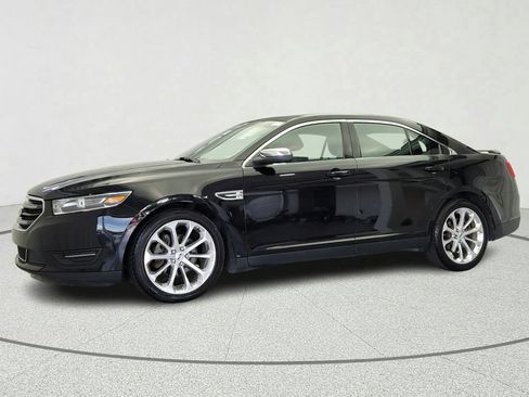 Used 2019 Ford Taurus Limited AWD/4WD image 4