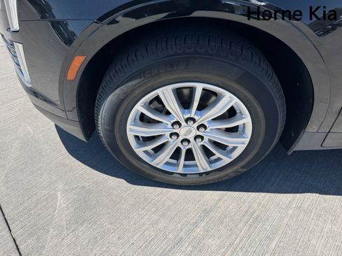 Used 2019 Cadillac XT5 FWD image 8