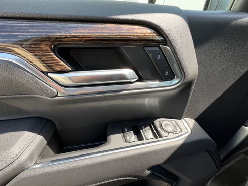 New 2026 GMC Sierra 1500 Elevation image 33