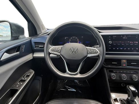 Used 2022 Volkswagen Taos SE AWD/4WD image 12