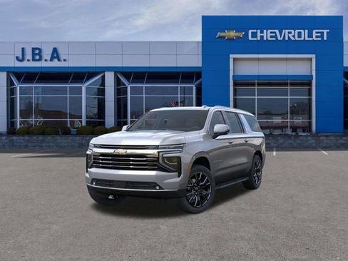 New 2026 Chevrolet Suburban LT image 8