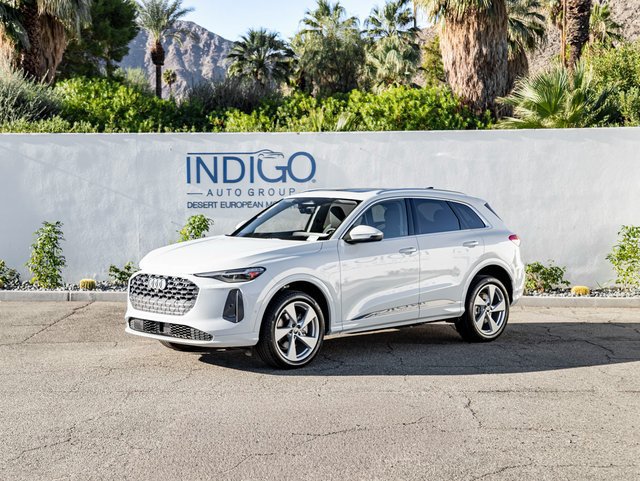 Used 2025 Audi Q5 Premium Plus AWD/4WD image 1