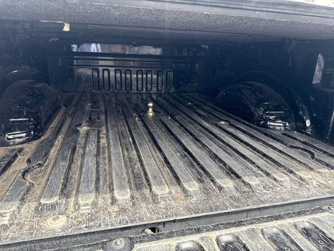 Used 2021 Ford F350 Platinum w/ Tremor Off-Road Package AWD/4WD image 25