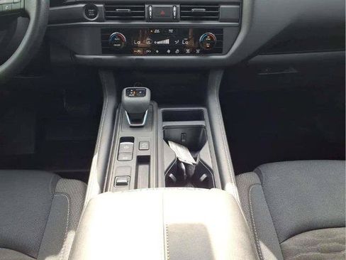 Certified 2025 Nissan Pathfinder S FWD image 11