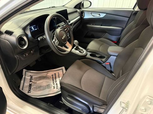 Used 2023 Kia Forte LXS w/ LXS Technology Package FWD image 19