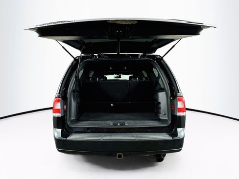 Used 2015 Lincoln Navigator 4WD image 31