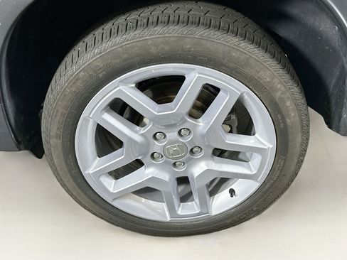 Used 2025 Honda Passport EX-L image 11