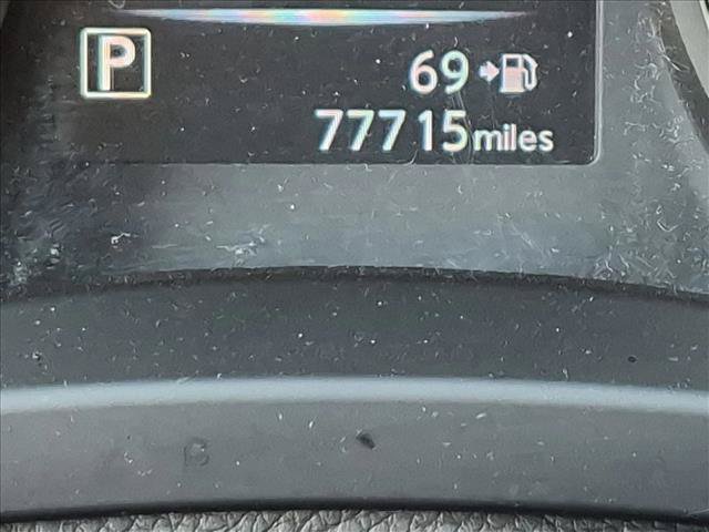 Used 2017 Nissan Rogue S AWD/4WD image 12