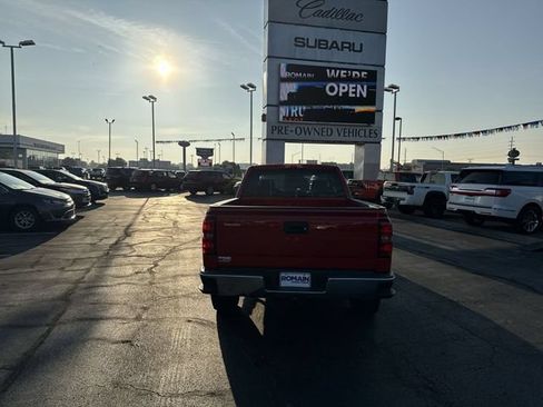 Used 2015 Chevrolet Silverado 1500 LT w/ All Star Edition AWD/4WD image 4