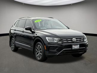 Used 2020 Volkswagen Tiguan SE w/ Panoramic Sunroof Package video 1